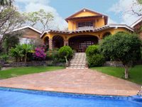 CASA  LAS BUGANVILIAS